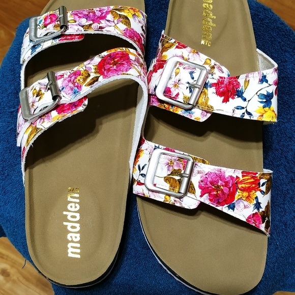 madden nyc sandals